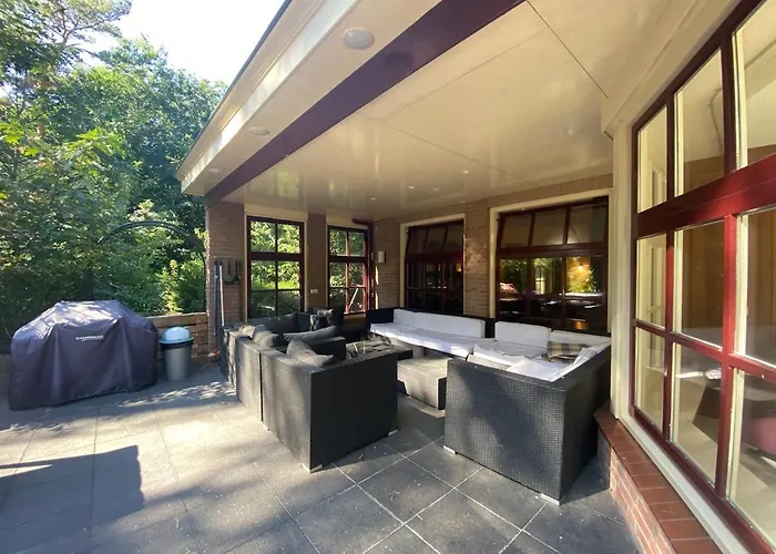 Sjieke Gezellige In Het Bos