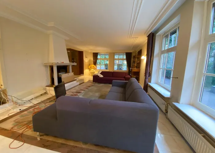 Sjieke Gezellige In Het Bos 别墅 *